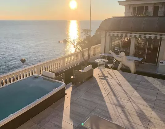 Współczynnik odbicia światła od płytek LRV