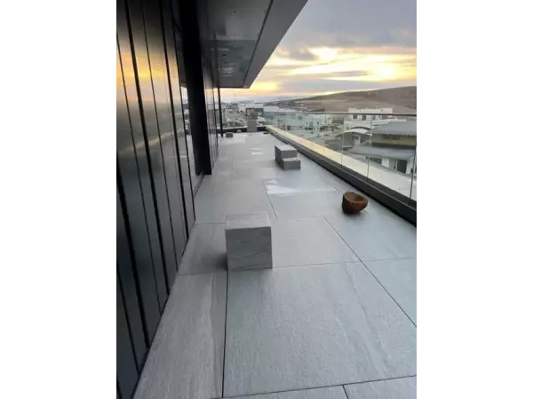 taras wentylowany z dużych płyt