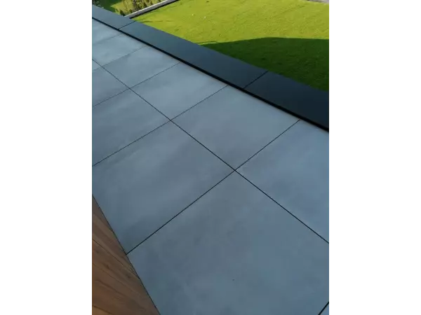 jak połączyć taras z elewacją