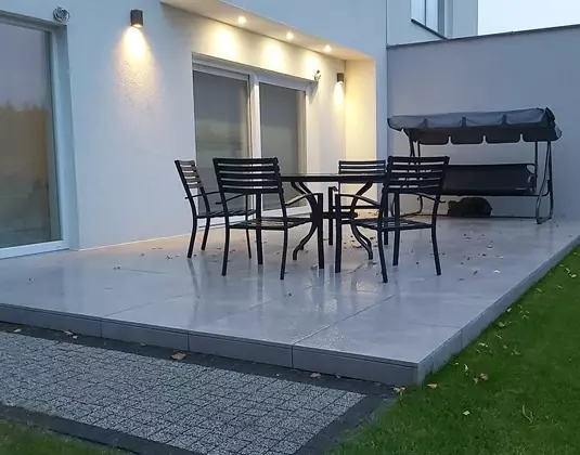 gres na tarasie wentylowanym