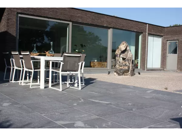 stół na tarasie inspiracje