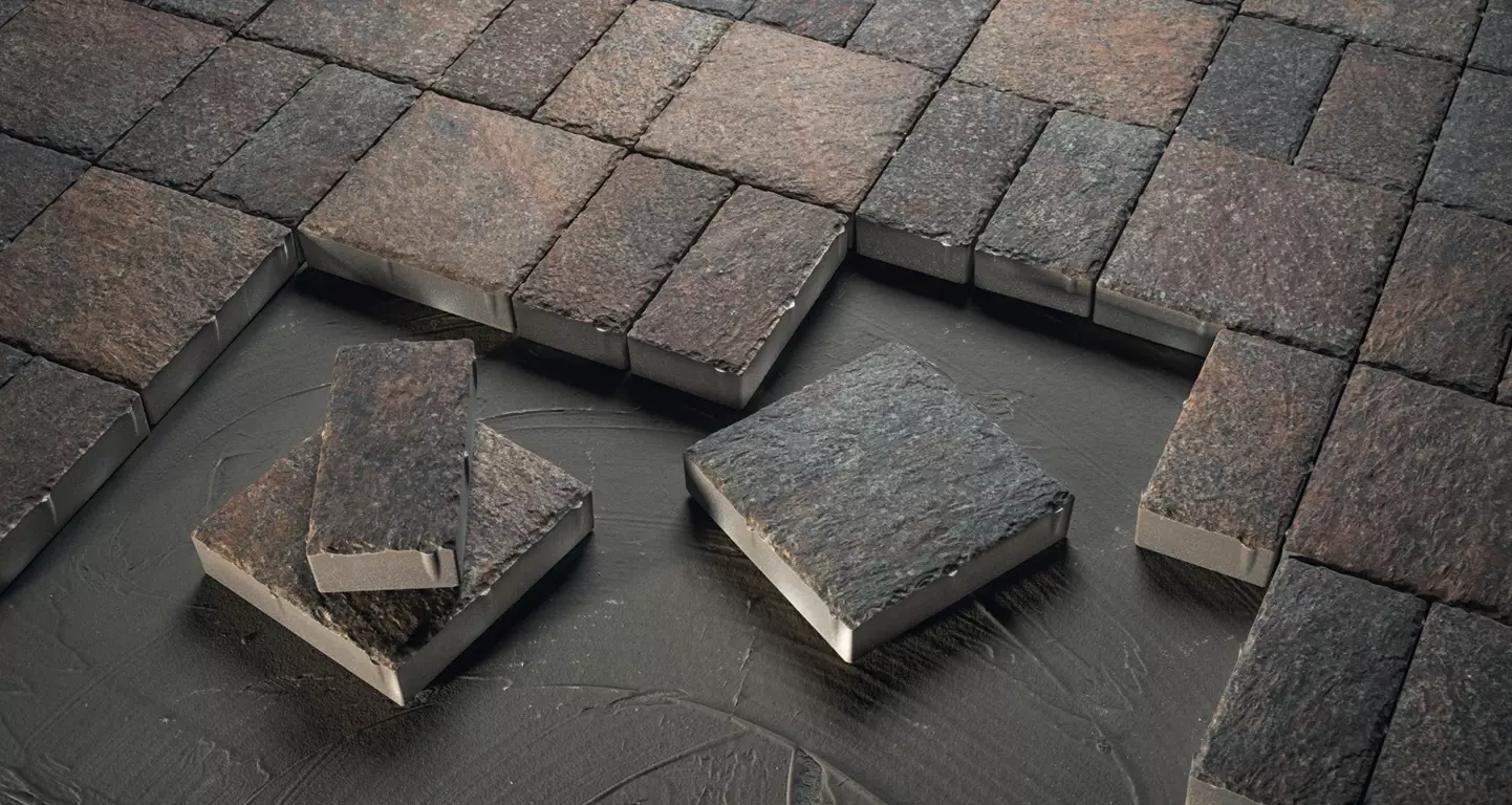 nowoczesna kostka brukowa brązowa