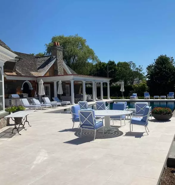 Jasna płytka tarasowa DUOMO Perla w odcieniu kości słoniowej i beżu