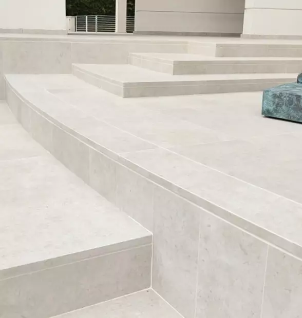 płytka naśladująca beżowy marmur